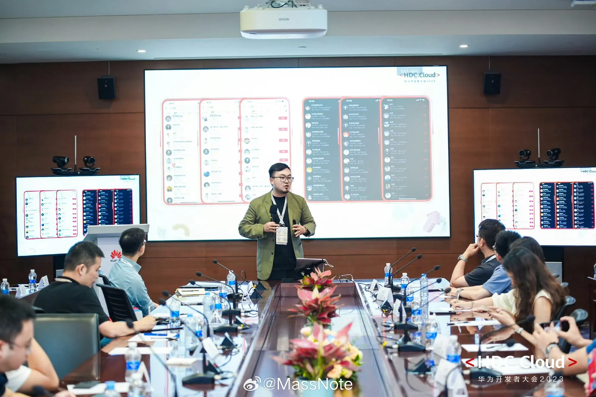 华为 HDC.Cloud 大会 CMO 圆桌论坛